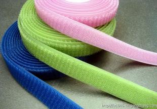 德潤(rùn)粘扣帶產(chǎn)品展示與技術(shù)開發(fā)